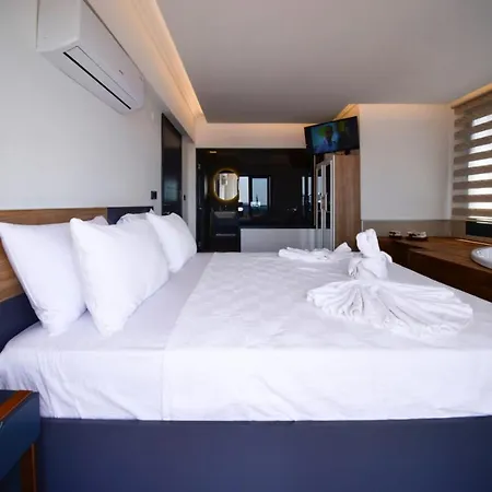 Villa Luxury Life Villas *